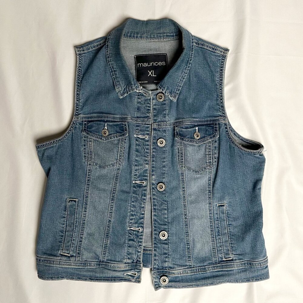 MAURICES Faded Denim Vest (XL)